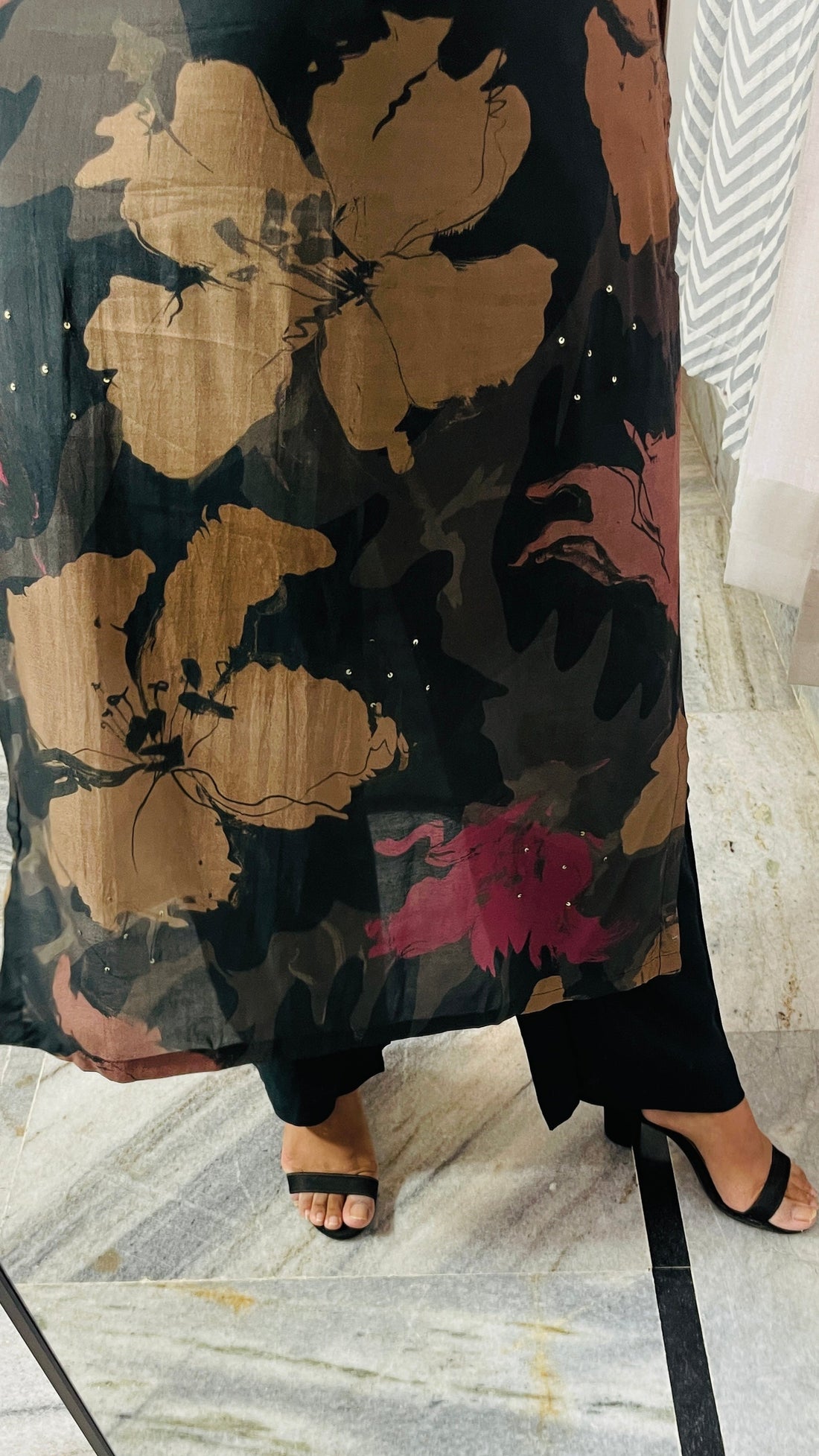 Floral Print Muslin Kurta Set - Black