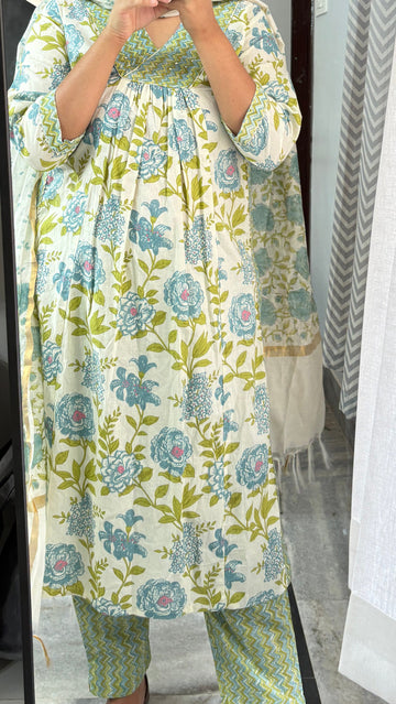Floral Kurta Set with Mirror Work and Kota Doria Dupatta