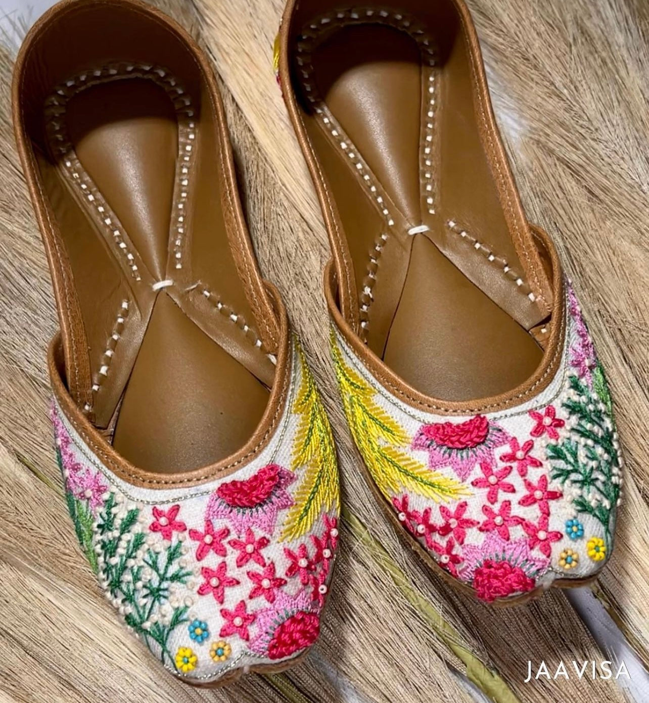 Sunehri Jutti's